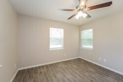 Building Photo - 19188 Oakdale Ct