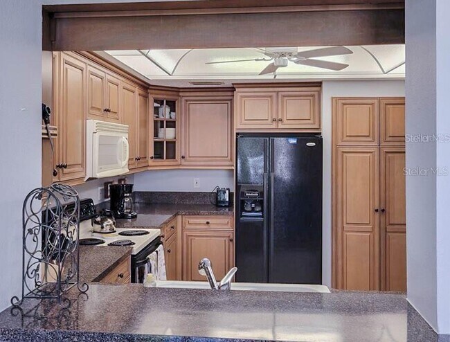 Building Photo - 5018 MARSHFIELD Rd