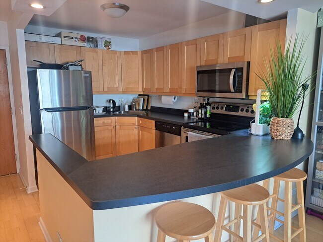 Building Photo - 211 E Ohio St