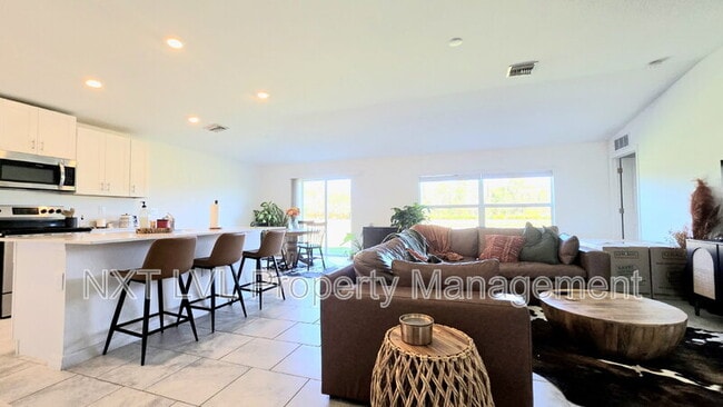 Building Photo - 4049 Villa Doria Ct