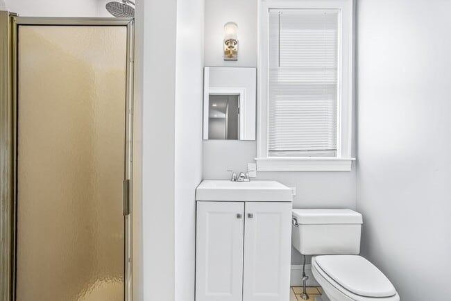 Building Photo - 11 Elmwood Ave