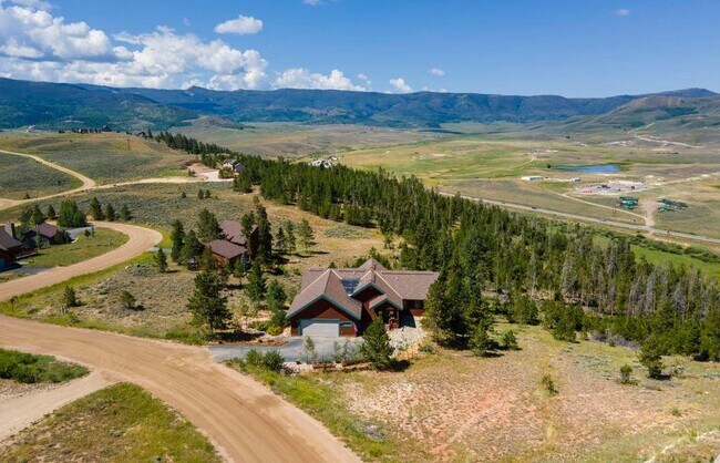 Building Photo - 33 Timberline Dr