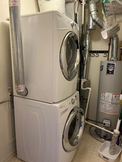 Building Photo - 1830 Vincenza Dr