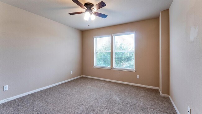 Building Photo - 5506 Casa Calvet Dr
