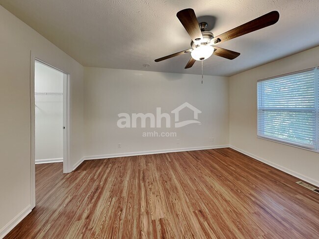 Building Photo - 5001 Open Meadow Dr