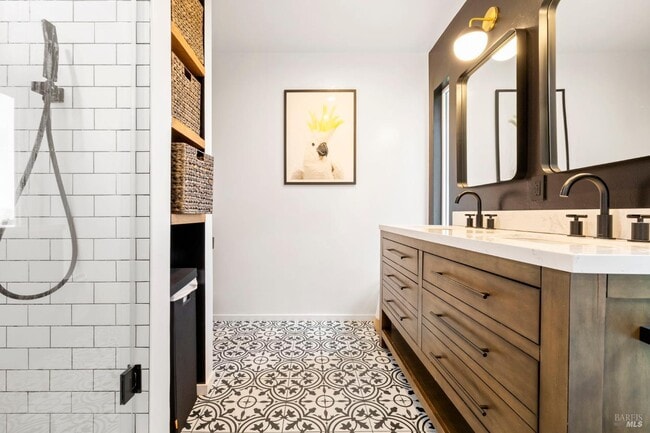 Building Photo - 48 Junipero Serra Ave