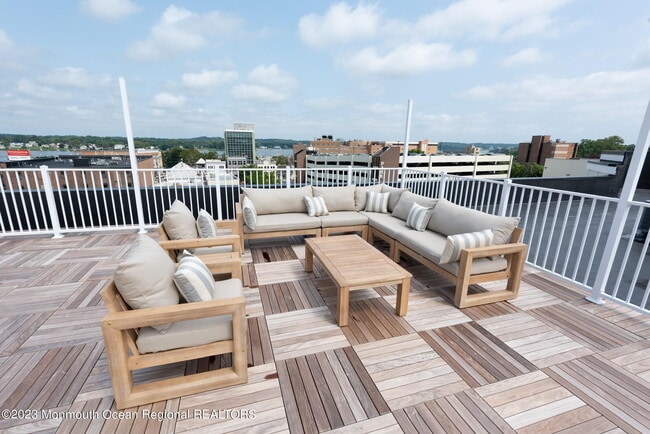 Building Photo - 24 Mechanic St