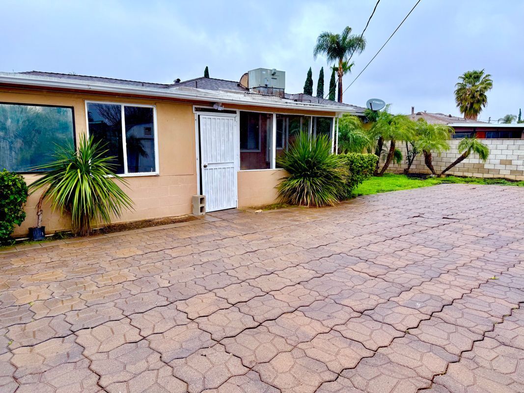 Building Photo - 6482 Adair Ave