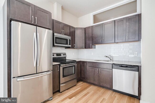 Building Photo - 1430 South St