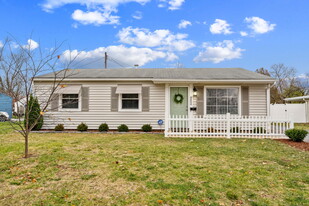 Building Photo - 4554 Moraine Ave