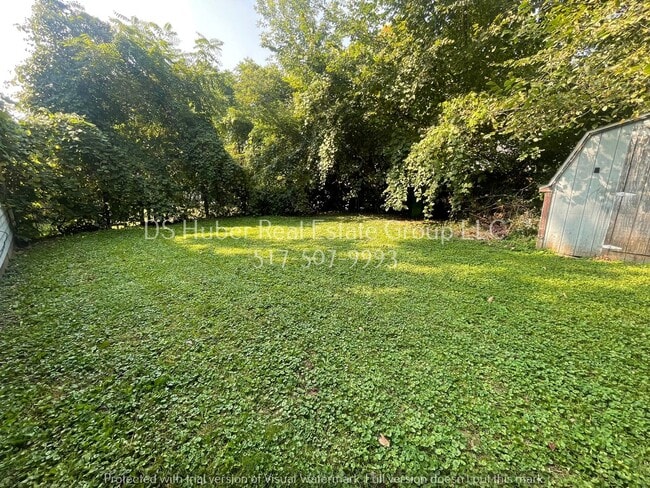 Building Photo - 1621 Roselawn Ave