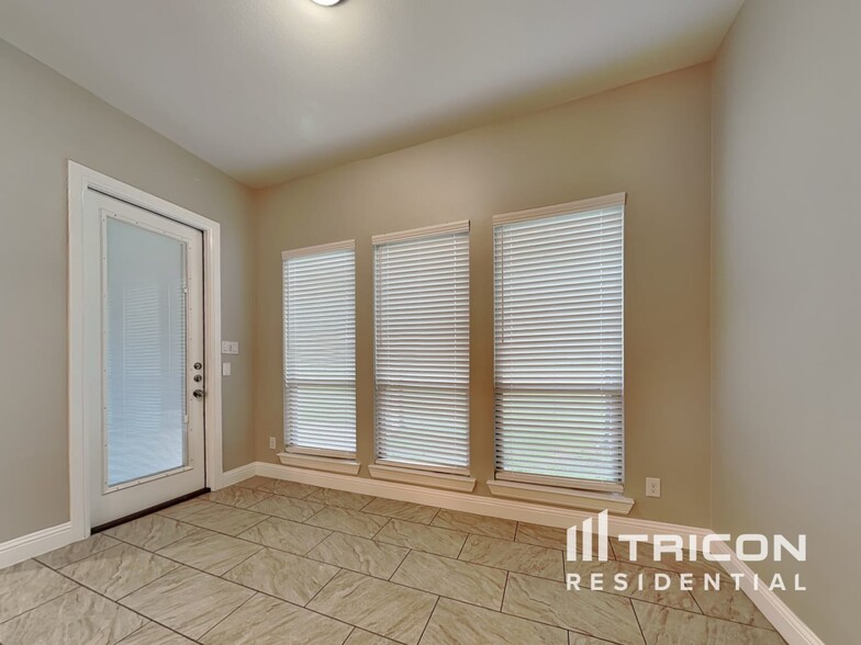 Building Photo - 3065 Bridgecreek Dr