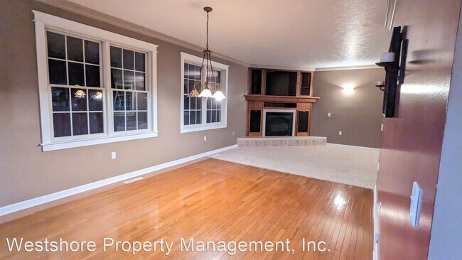 Building Photo - 5 br, 3.5 bath House - 4881 Townsend Ct.