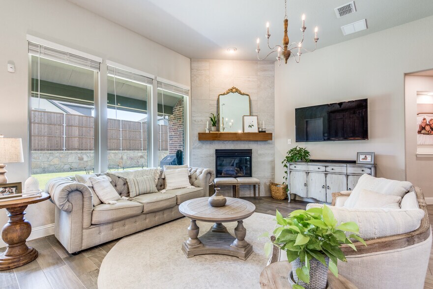 Building Photo - 9759 Hickory Hill Rd