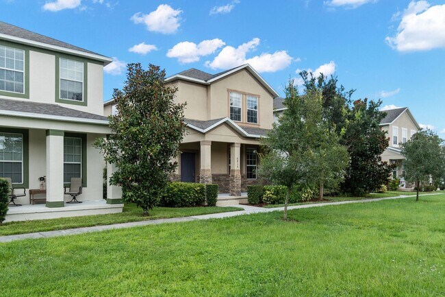 Building Photo - Beautiful 3/2.5 Energy Efficient Home in H...