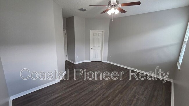 Building Photo - 30953 Water Lily Dr