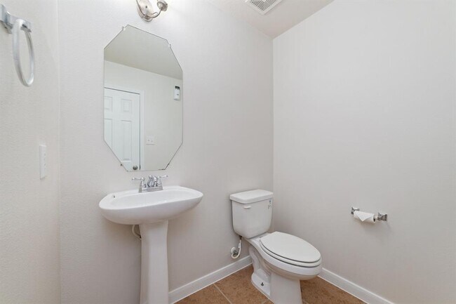 Building Photo - 26610 Marble Falls Bend