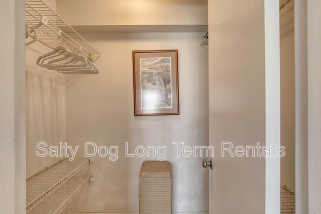 Building Photo - 1601 N Central Ave