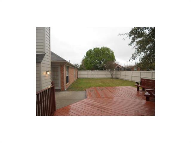 Building Photo - 10909 Reisling Dr