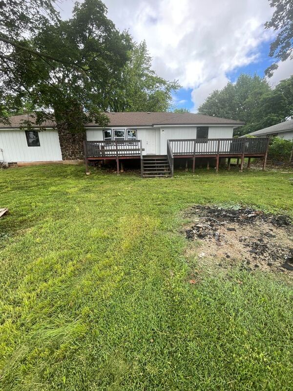 Building Photo - 2556 W Cardinal St