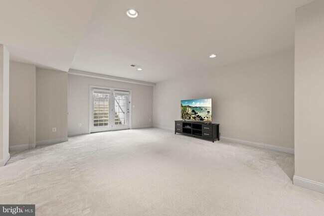 Building Photo - 23303 Mount Middleton Square