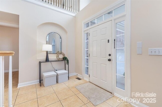 Building Photo - 3439 12 Oaks Pl