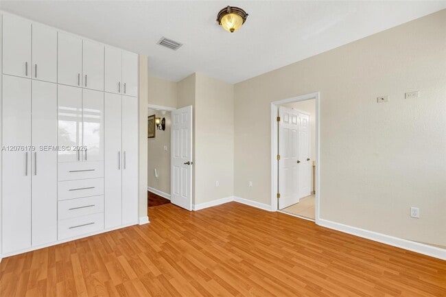 Building Photo - 16237 SW 44th Terrace