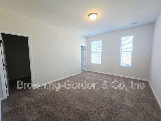 Building Photo - 2730 Sparrowgap Trl