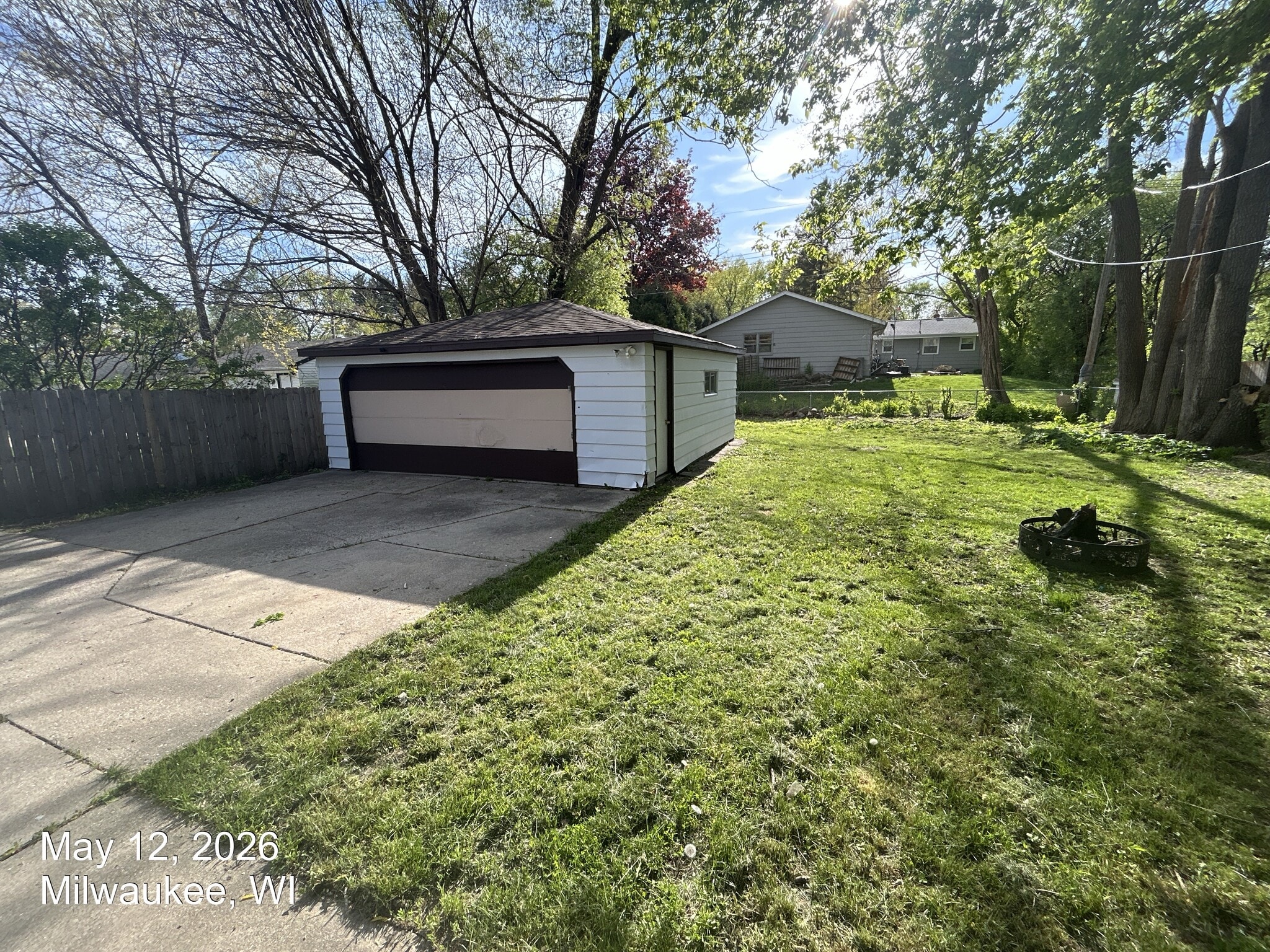 Building Photo - 6259 N 101st St