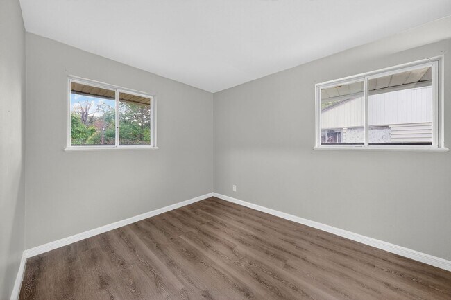 Building Photo - Section 8 Welcome