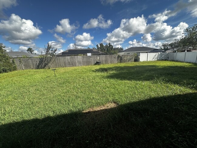 Building Photo - 3865 SW 138th Pl