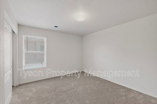 Building Photo - 9012 Sandy Spring Ave SW