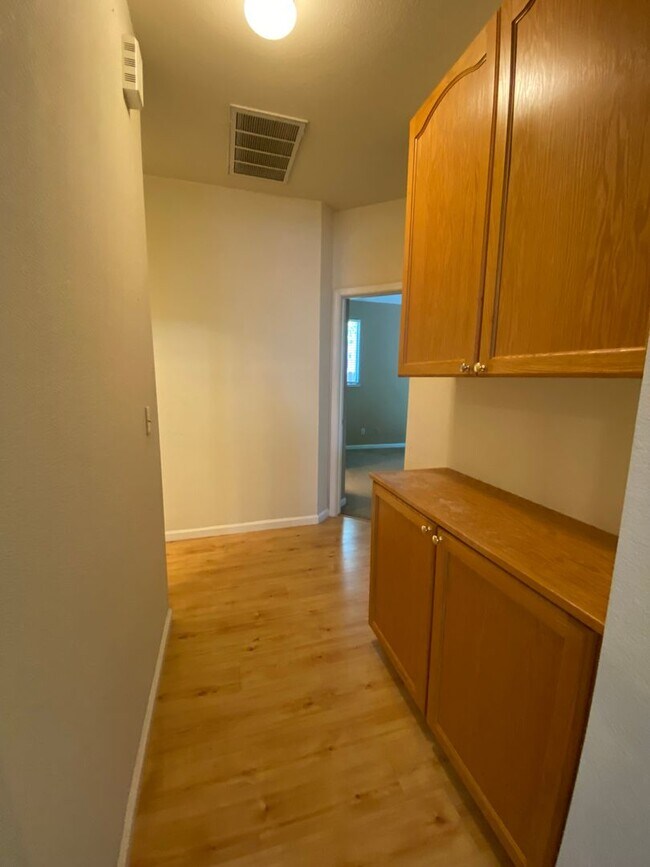 Building Photo - Awesome Folsom Home in Broadstone, Near Raquet Club, Intel, Kaiser, The Palladio, and More!