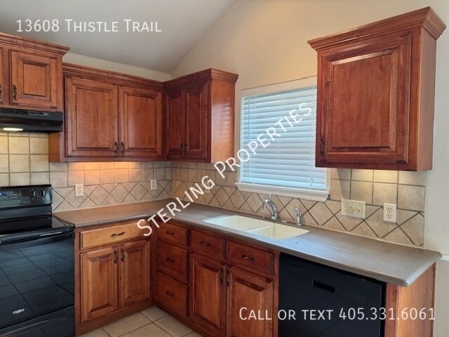 Building Photo - 13608 Thistle Trail