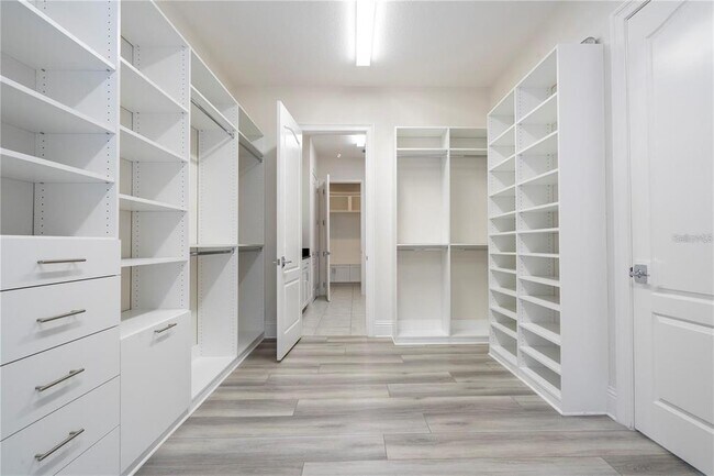 Building Photo - 13370 Alderley Dr