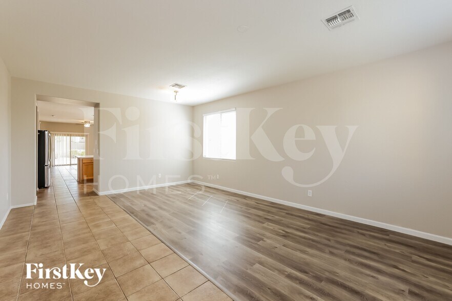 Building Photo - 40108 N Bell Meadow Ct