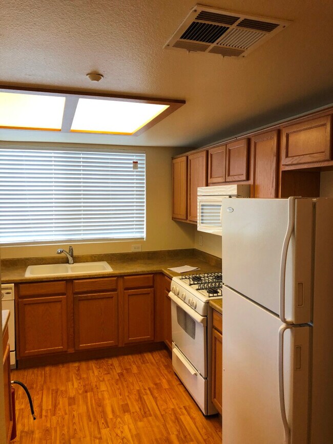 Building Photo - 833 Aspen Peak Loop