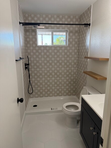 Building Photo - 10607 W El Rancho Dr