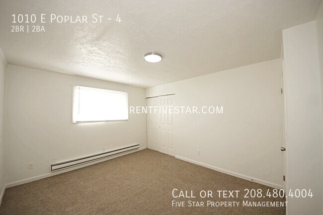 Building Photo - 1010 E Poplar St