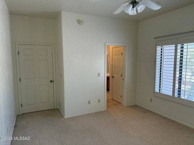 Building Photo - 6141 N Paseo Zaldivar