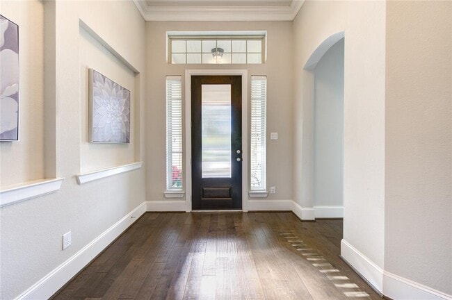 Building Photo - 2403 Juniper Bnd