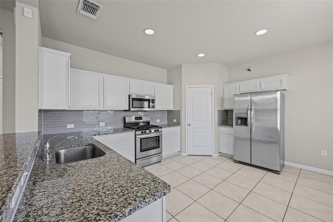Building Photo - 3103 Crystal Bend Dr