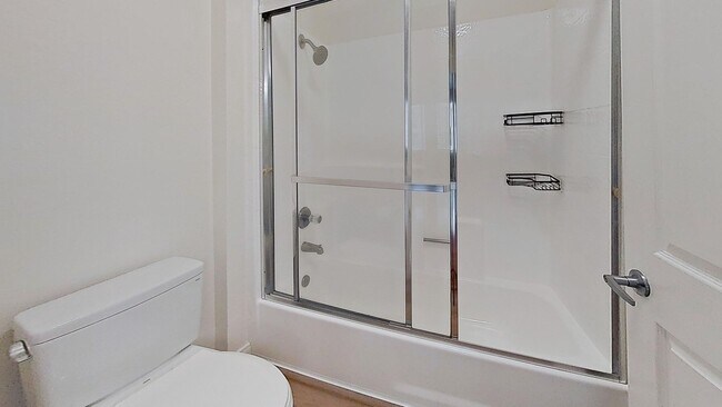 Building Photo - 1/Bed. Condo in Woodland Hills, Warner Center !!