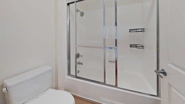 Building Photo - Woodland Hills, Warner Center 1/Bed. Condo!