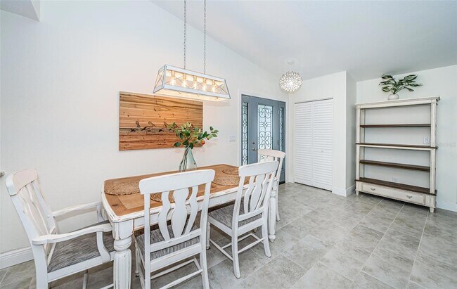 Building Photo - 969 Gulf View Blvd