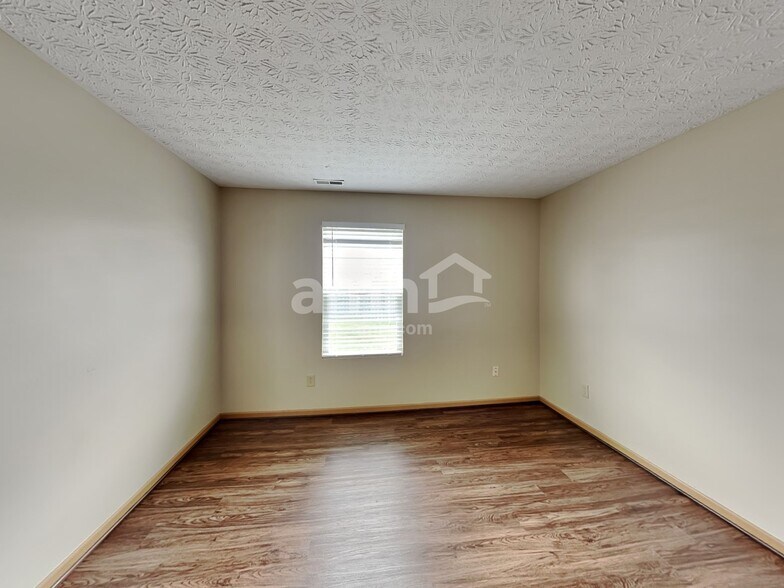 Building Photo - 7468 Hemrich Dr