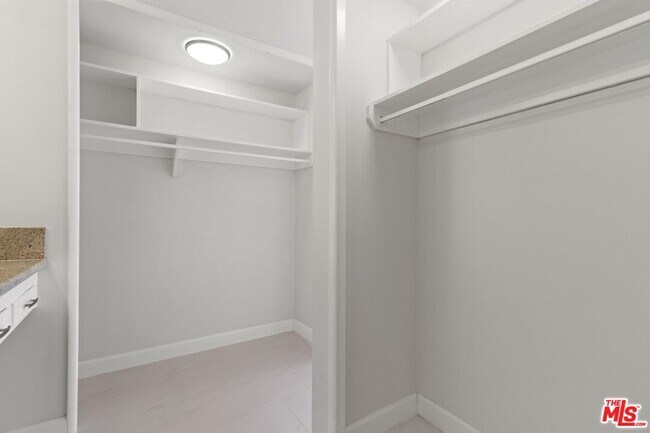 Building Photo - 10501 Wilshire Blvd