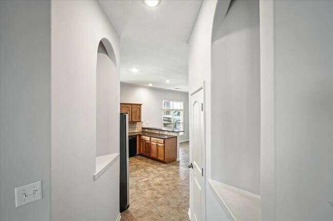 Building Photo - 12176 Preserve Woods Ln