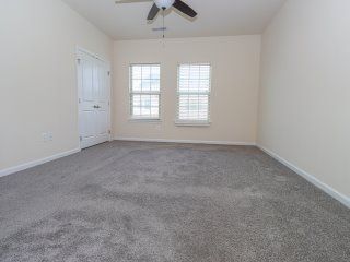 Building Photo - 7721 Duncannon Ln