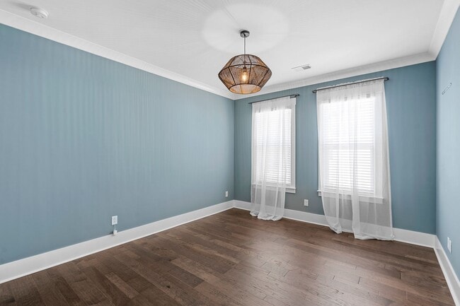 Building Photo - Better than new 4 bedroom + office on larg...